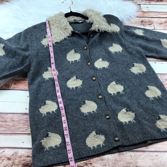 Orvis lambs wool cottagecore lamb print cardigan - Picture 4 of 6